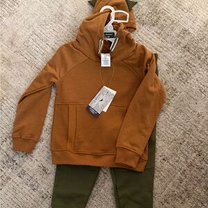 Tommy Bahama Brown and Green Hoodie Set